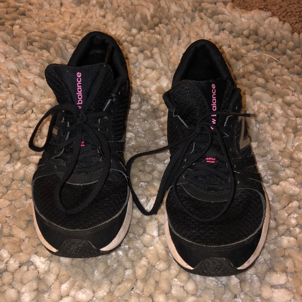 New Balance Tennis Shoes